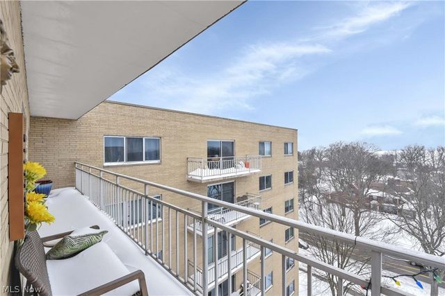 10301 Lake Avenue 807, Cleveland, OH 44102