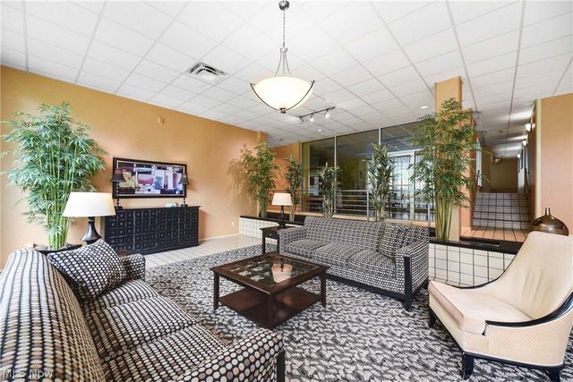 10301 Lake Avenue 807, Cleveland, OH 44102