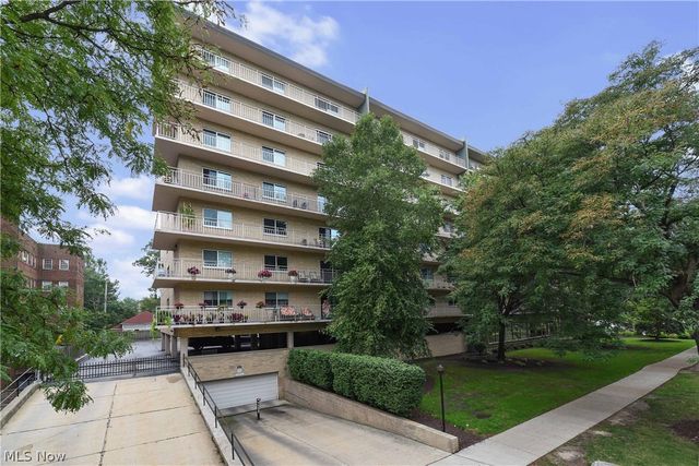 10301 Lake Avenue 807, Cleveland, OH 44102