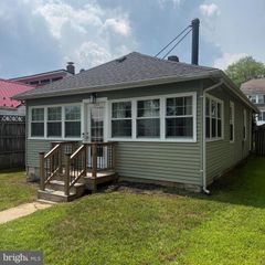 246 BAY AVE, Prince Frederick, MD 20678