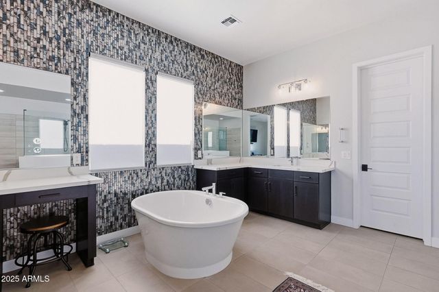 13347 E PARKVIEW Lane, Scottsdale, AZ 85255