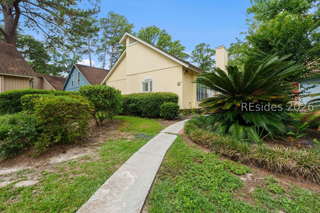 42 Wee Road 42, Hilton Head Island, SC 29926