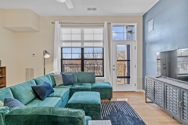 623 W Walnut Street 407, Springfield, MO 65806