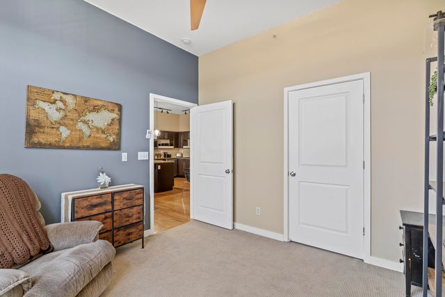 623 W Walnut Street 407, Springfield, MO 65806