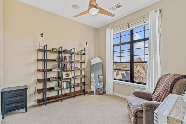 623 W Walnut Street 407, Springfield, MO 65806