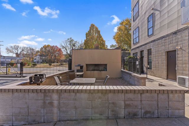 623 W Walnut Street 407, Springfield, MO 65806