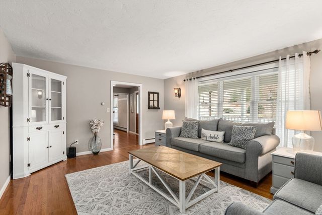 51 Albee Rd, Uxbridge, MA 01569