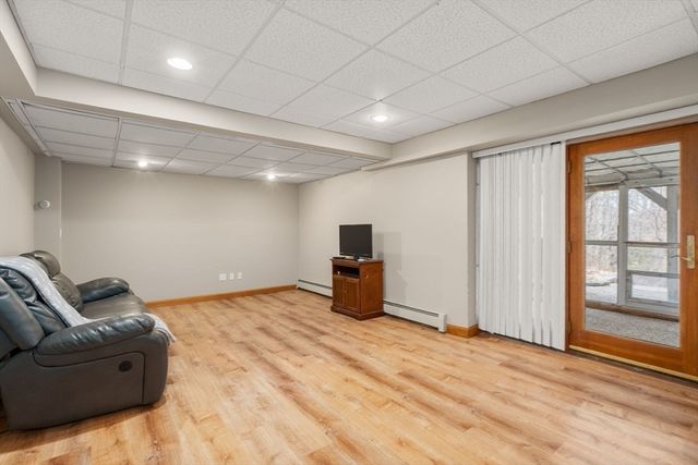 51 Albee Rd, Uxbridge, MA 01569