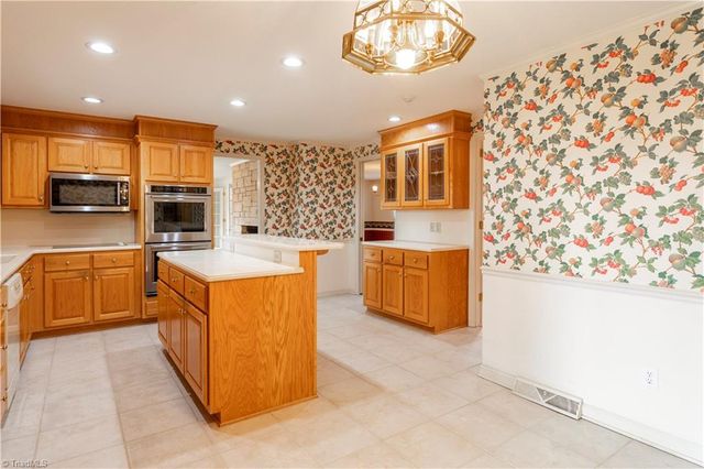 4668 S NC Highway 150, Lexington, NC 27295