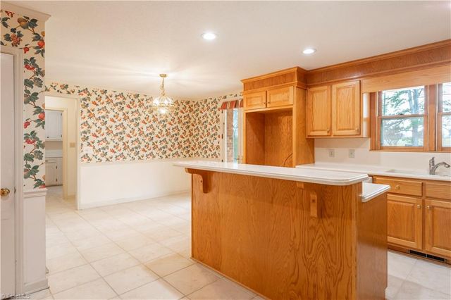 4668 S NC Highway 150, Lexington, NC 27295