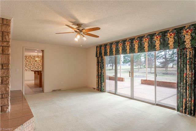 4668 S NC Highway 150, Lexington, NC 27295