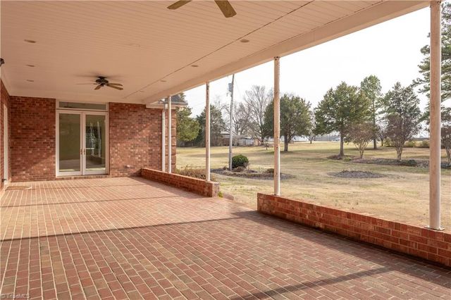 4668 S NC Highway 150, Lexington, NC 27295