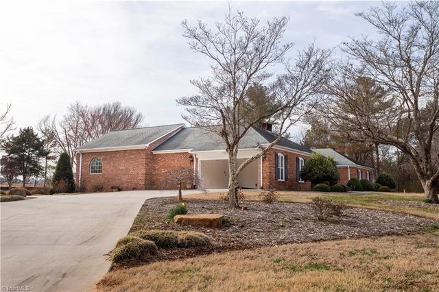 4668 S NC Highway 150, Lexington, NC 27295