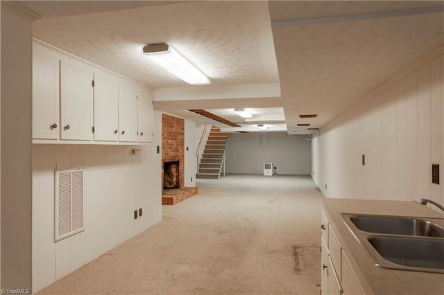 4668 S NC Highway 150, Lexington, NC 27295