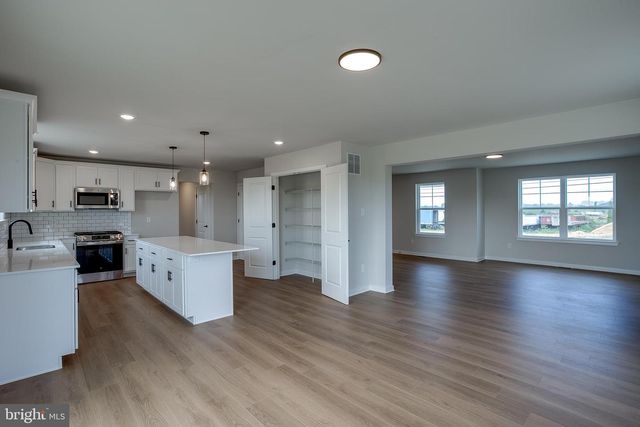 211 HOGBIN RD, Millville, NJ 08332