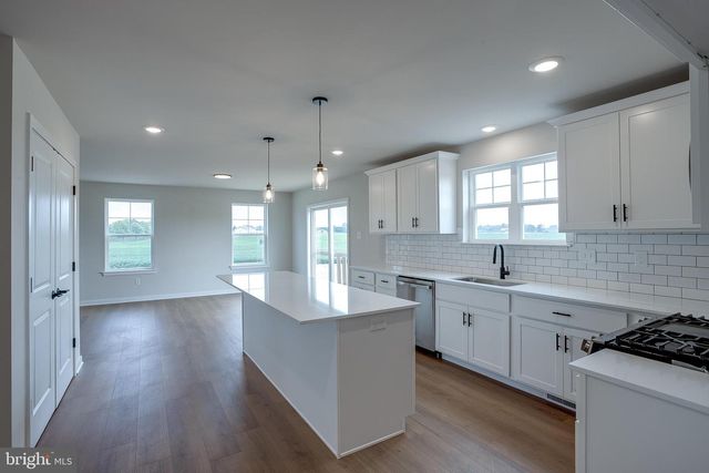 211 HOGBIN RD, Millville, NJ 08332