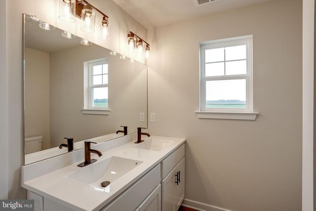 211 HOGBIN RD, Millville, NJ 08332