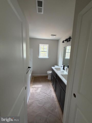 211 HOGBIN RD, Millville, NJ 08332