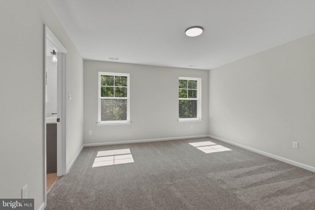 211 HOGBIN RD, Millville, NJ 08332