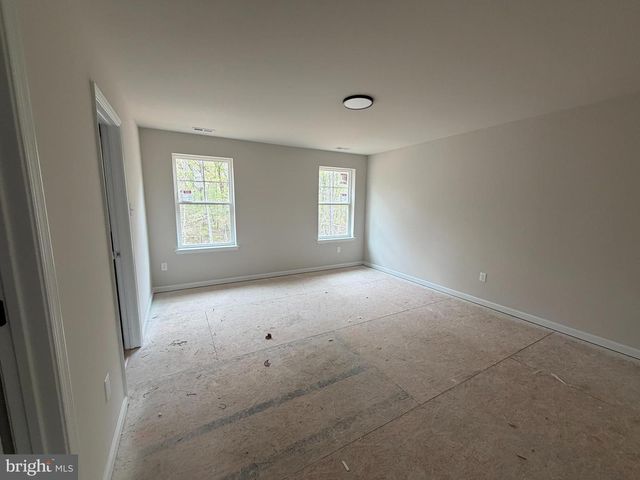 211 HOGBIN RD, Millville, NJ 08332