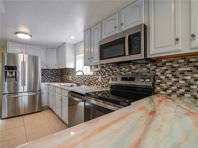 1440 4th Court, Vero Beach, FL 32960