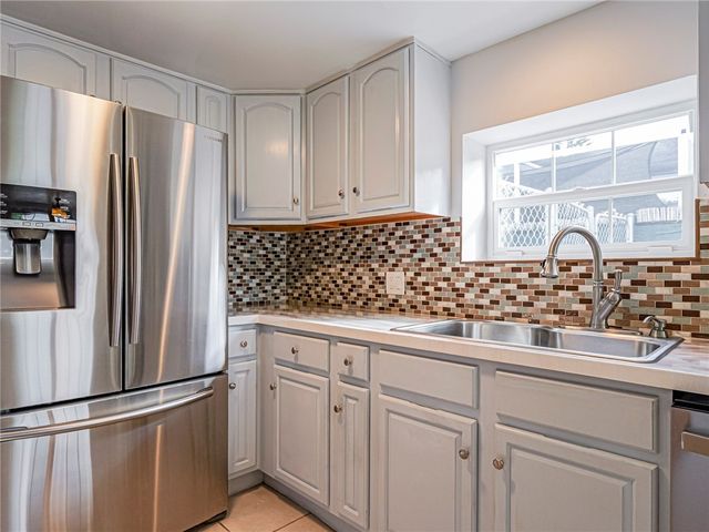 1440 4th Court, Vero Beach, FL 32960