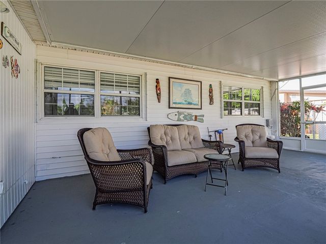 1440 4th Court, Vero Beach, FL 32960