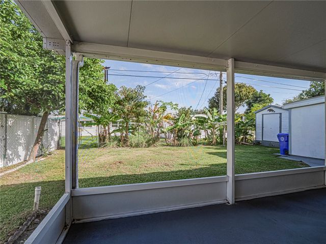 1440 4th Court, Vero Beach, FL 32960