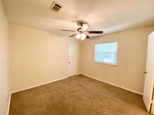 801 Irwin Drive B, Hurst, TX 76053