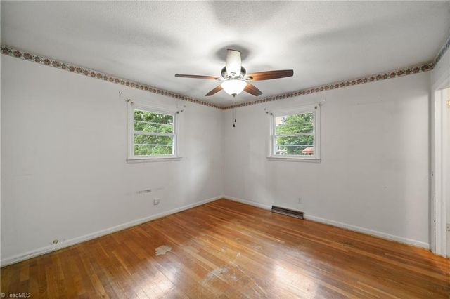 273 Livengood Drive, Winston-salem, NC 27107