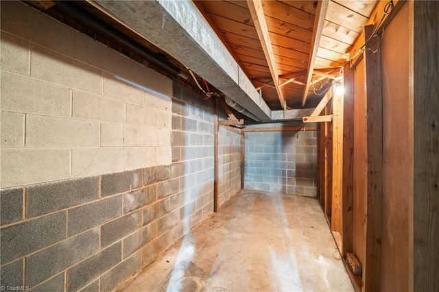 273 Livengood Drive, Winston-salem, NC 27107