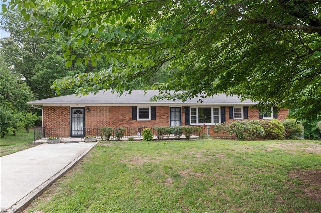 273 Livengood Drive, Winston-salem, NC 27107