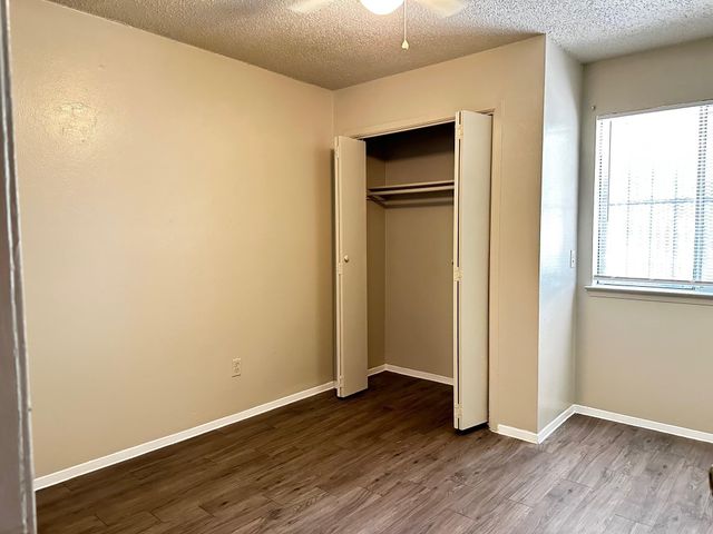 1102 Hickory Grove DR, Austin, TX 78753