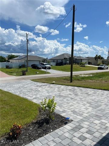 2207 NW 25th LN, Cape Coral, FL 33993