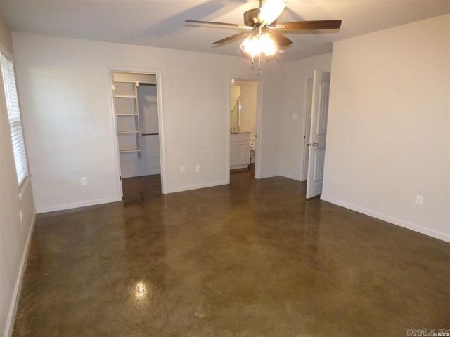 105 Kapulua Cove, Haskell, AR 72015