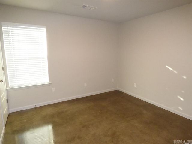 105 Kapulua Cove, Haskell, AR 72015