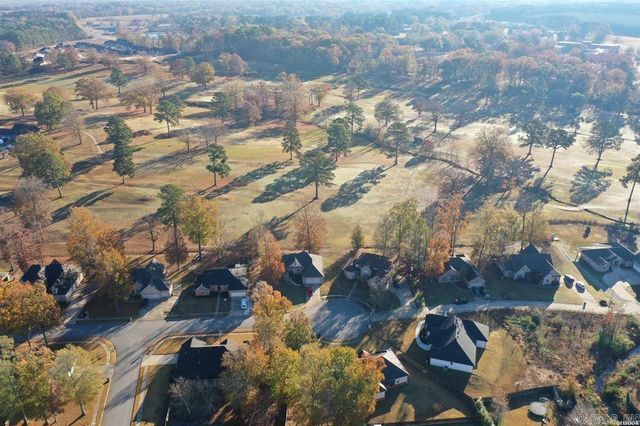 105 Kapulua Cove, Haskell, AR 72015