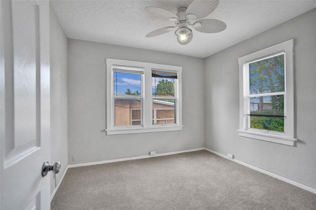 924 Mcintosh Street, West Palm Beach, FL 33405