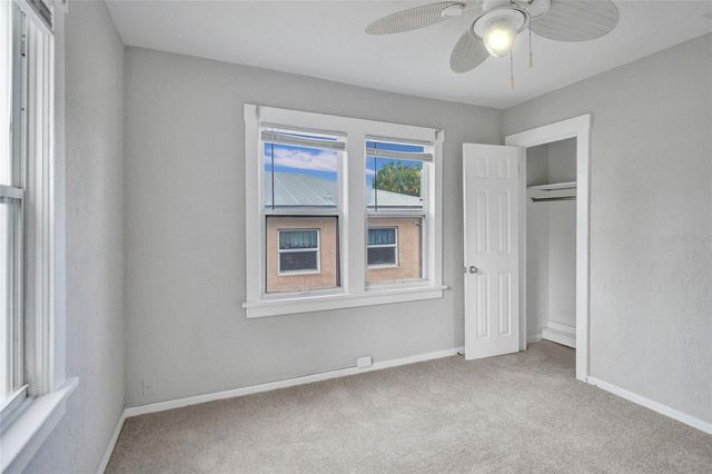 924 Mcintosh Street, West Palm Beach, FL 33405