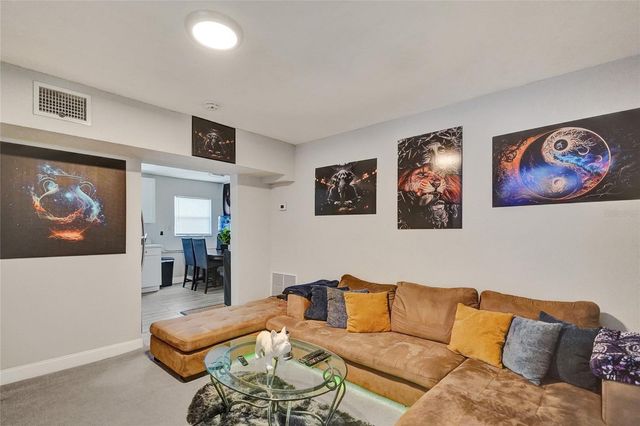 924 Mcintosh Street, West Palm Beach, FL 33405