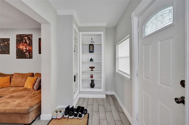 924 Mcintosh Street, West Palm Beach, FL 33405