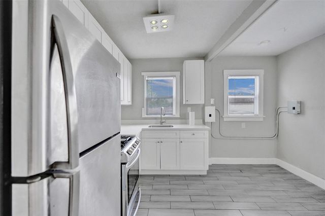 924 Mcintosh Street, West Palm Beach, FL 33405