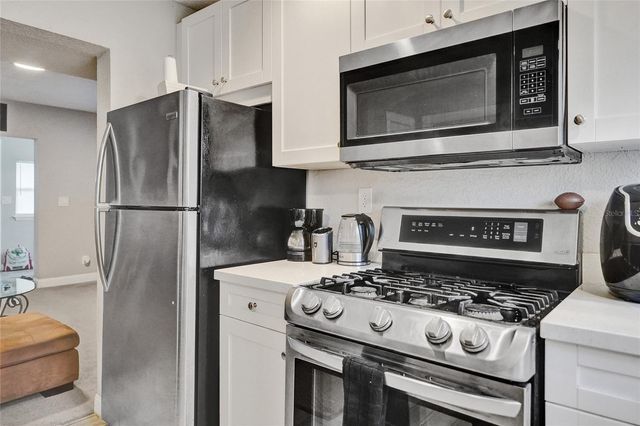 924 Mcintosh Street, West Palm Beach, FL 33405