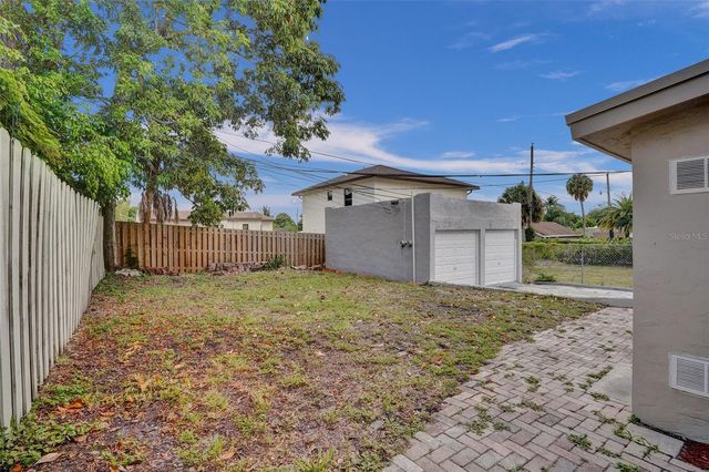924 Mcintosh Street, West Palm Beach, FL 33405