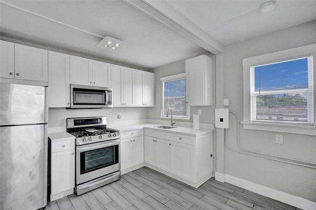 924 Mcintosh Street, West Palm Beach, FL 33405