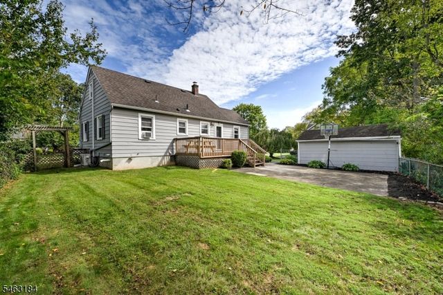 17 CHARLOTTE Dr, Bridgewater Twp., NJ 08807