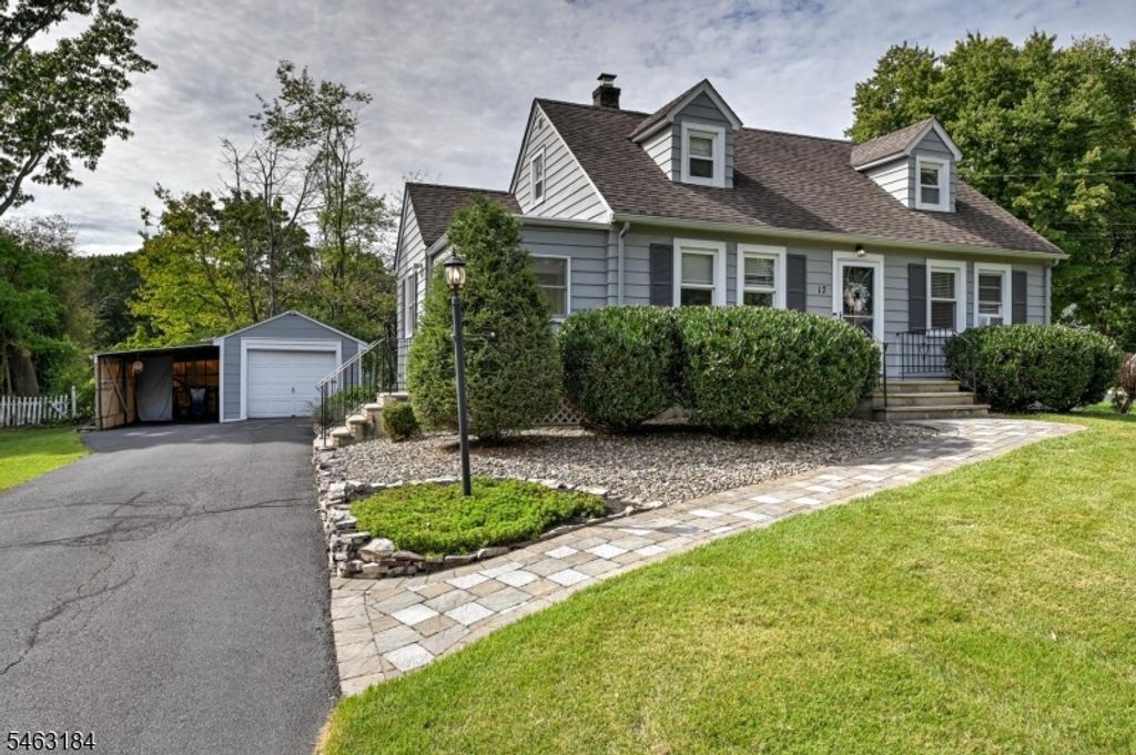 17 CHARLOTTE Dr, Bridgewater Twp., NJ 08807 — photo 2