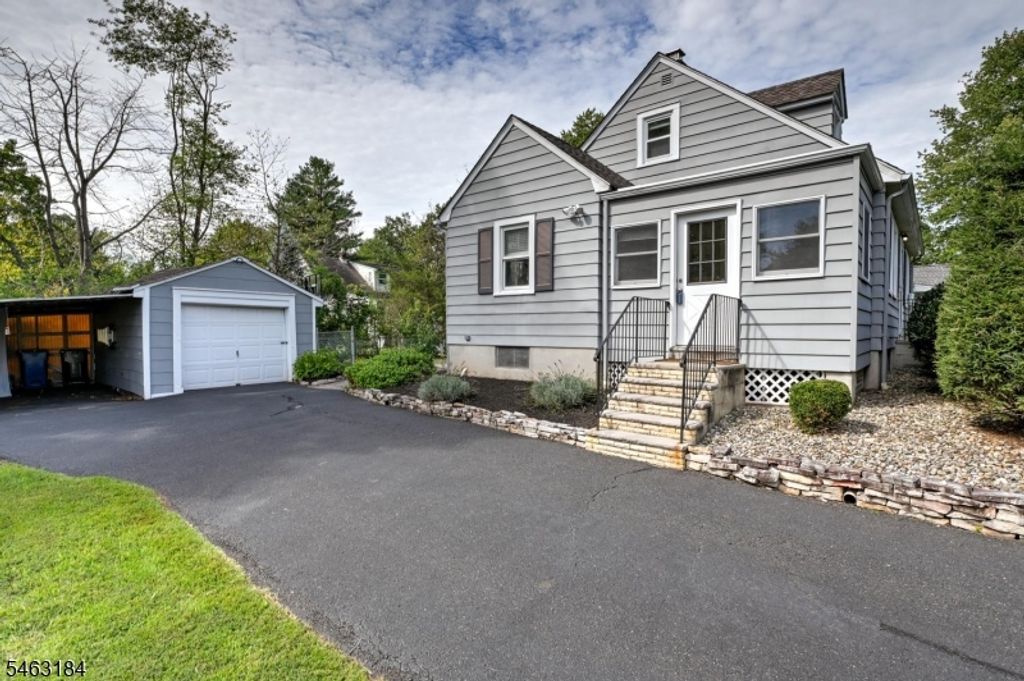 17 CHARLOTTE Dr, Bridgewater Twp., NJ 08807 — photo 4