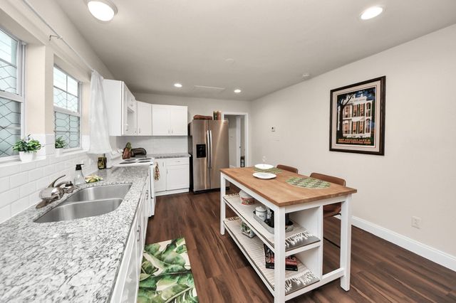 7711 Avenue L, Houston, TX 77012