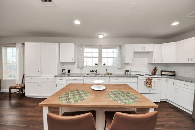 7711 Avenue L, Houston, TX 77012